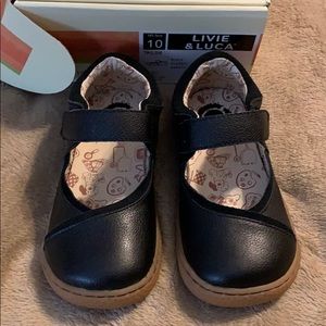 Livie & Luca Tailor shoes in black size 10